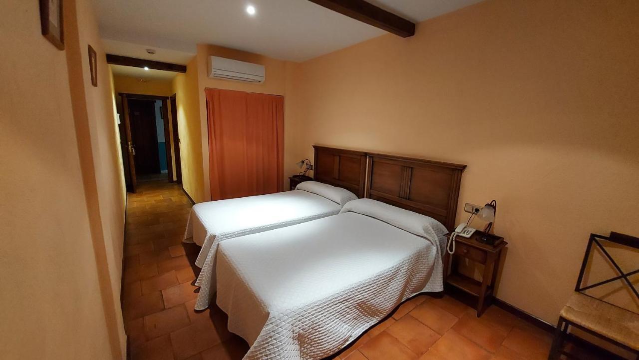 Hotel Rural Carlos I Garganta la Olla Zewnętrze zdjęcie