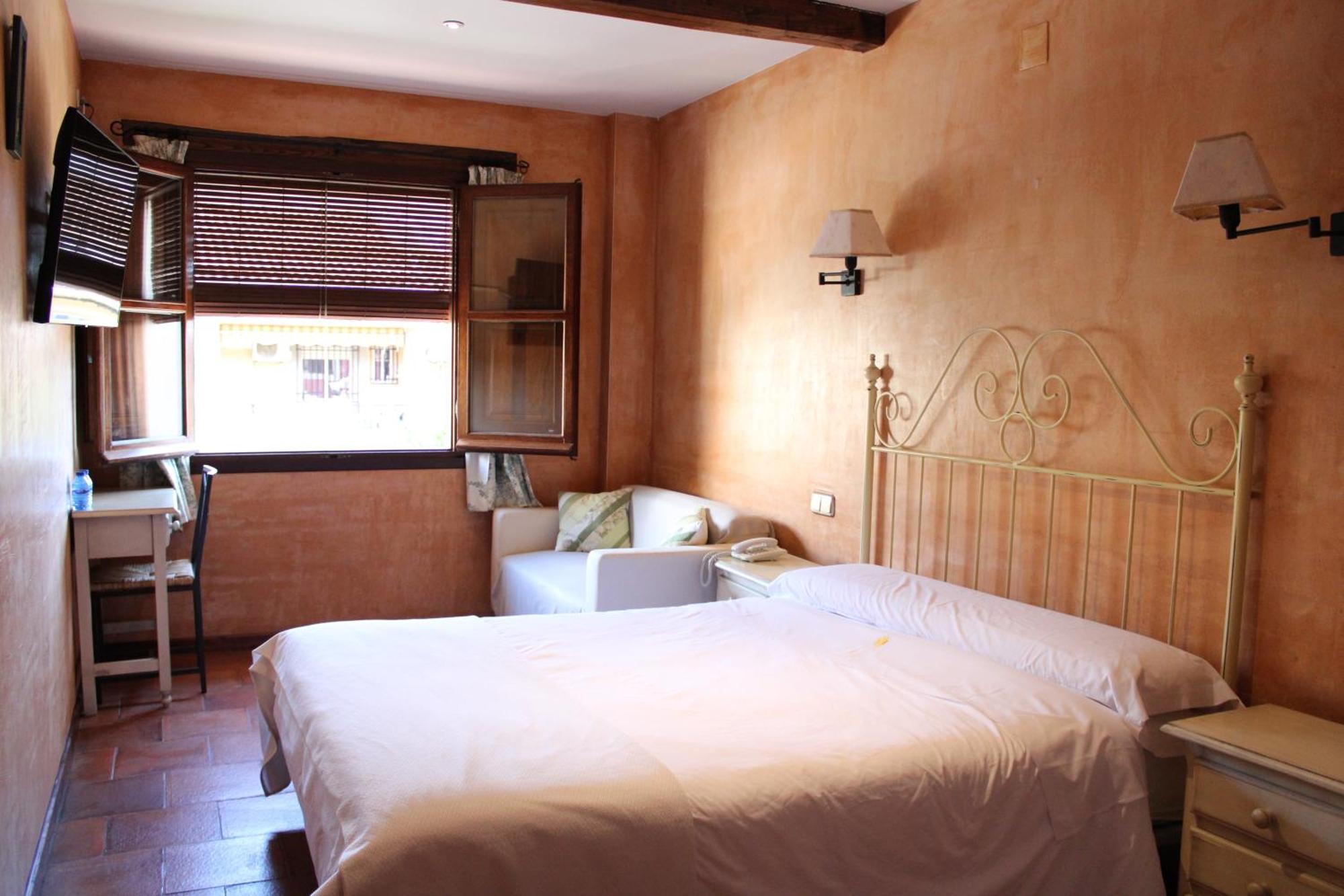 Hotel Rural Carlos I Garganta la Olla Zewnętrze zdjęcie