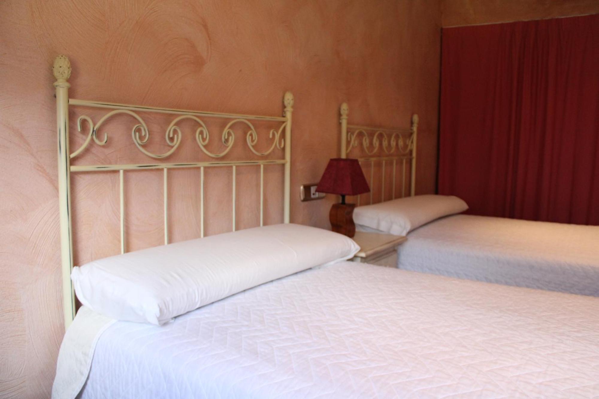 Hotel Rural Carlos I Garganta la Olla Zewnętrze zdjęcie