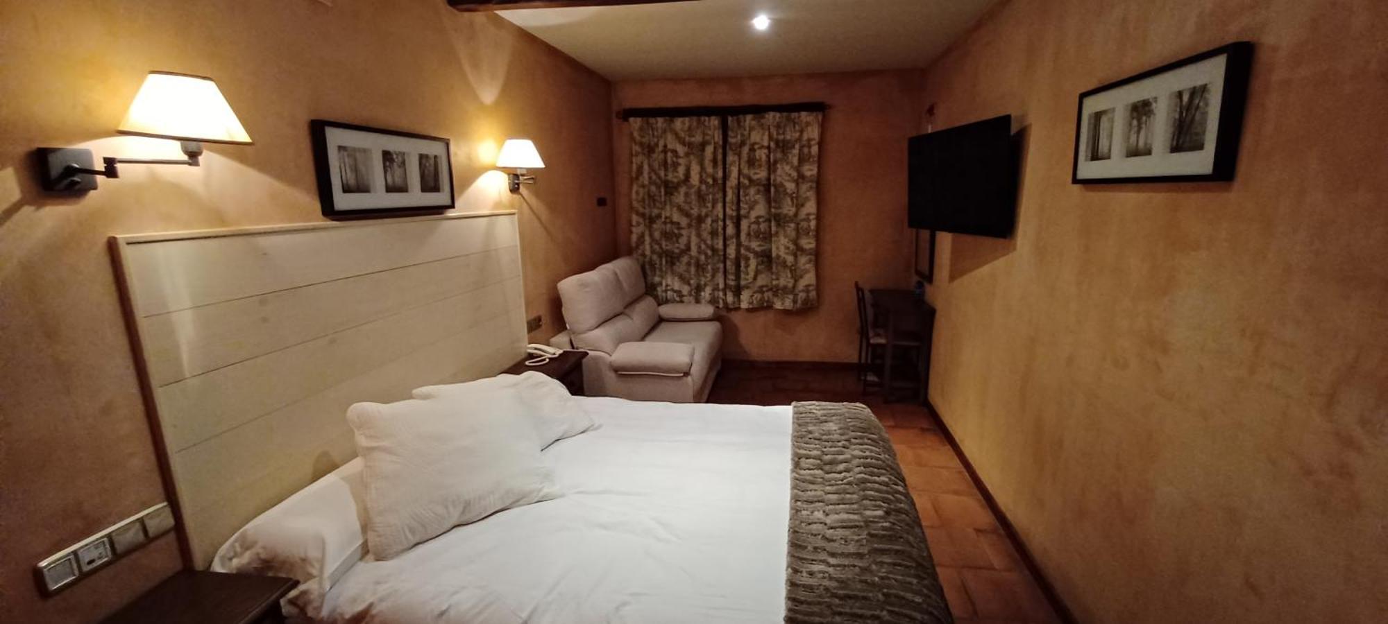 Hotel Rural Carlos I Garganta la Olla Zewnętrze zdjęcie