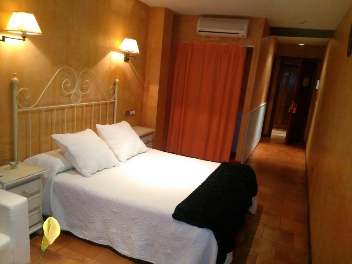 Hotel Rural Carlos I Garganta la Olla Zewnętrze zdjęcie